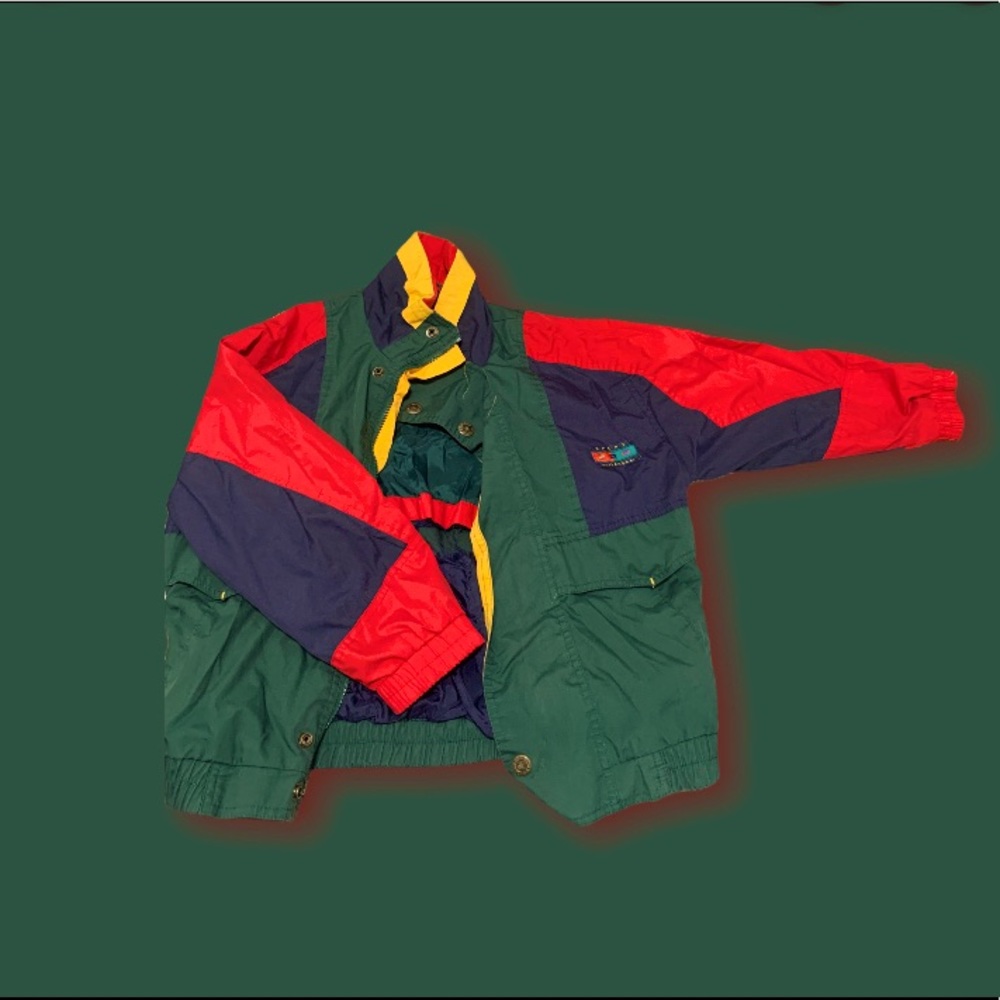 The brand is sports universal and it’s a kids sweater